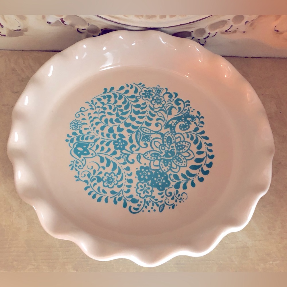 NWOT Beautiful Pioneer Woman Pie Pan. Quality Bakeware! CLEAN EXC MINT COND.!!